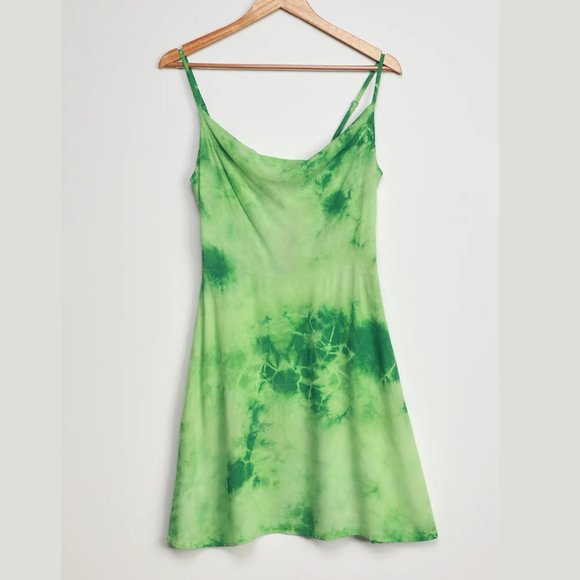 NWT Lulu's Seeking Sunshine Green Tie-Dye Cowl Neck Mini Slip Dress Size L - Picture 3 of 5